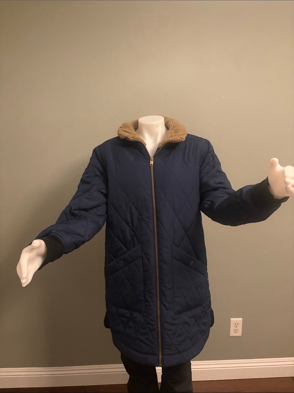 Weatherproof Navy Quilted Puffer Coat with Tan Faux Shearling Collar